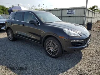2014 Porsche Cayenne Diesel with VIN WP1AF2A2XELA38256, listed as a Copart auction lot 62299895 with 149,746 mi miles and Salvage title. Bid and sale history available at DreamBid. Image 4.