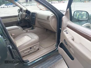 2002 Ford Explorer Eddie Bauer with VIN 1FMDU74W82ZC54515, listed as a IAAI auction lot 42606029 with Not provided miles and . Bid and sale history available at DreamBid. Image 5.