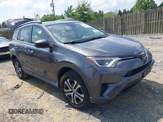 2017 Toyota RAV4 LE z VIN JTMBFREV7HJ137099, wystawiony jako IAAI lot #42768887 z przebiegiem 89 189 mil mil oraz . Historia ofert i sprzedaży dostępna na DreamBid. Obrazek 1.