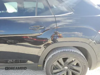 2023 Volkswagen Atlas SE z VIN 1V2WE2CA8PC214978, wystawiony jako Copart lot #77003984 z przebiegiem 6 926 mil mil oraz Nie do naprawy • Non repairable. Historia ofert i sprzedaży dostępna na DreamBid. Obrazek 12.