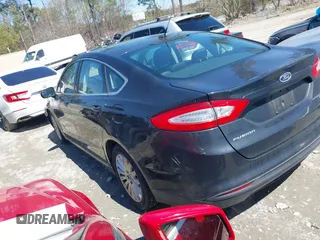 2015 Ford Fusion SE Hybrid with VIN 3FA6P0LU8FR148917, listed as a IAAI auction lot 41876627 with 253,952 mi miles. Bid and sale history available at carsss.com. Image 3.