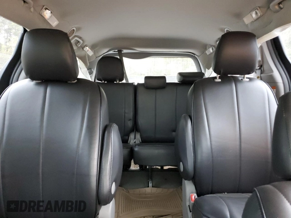 2017 Toyota Sienna L z VIN 5TDZZ3DC1HS786239, wystawiony jako Copart lot #53664265 z przebiegiem Nie podano mil oraz Szkoda całkowita • Salvage title. Historia ofert i sprzedaży dostępna na DreamBid. Obrazek 10.