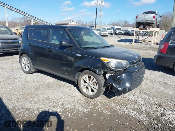 2015 Kia Soul + with VIN KNDJP3A53F7146064, listed as a IAAI auction lot 41724882 with 102,444 mi miles. Bid and sale history available at carsss.com. Image 1.