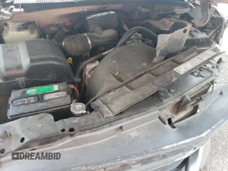 1996 Chevrolet Silverado 1500 with VIN 1GCEC14W6TZ165097, listed as a Copart auction lot 48853555 with 205,981 mi miles and Salvage Title. Bid and sale history available at DreamBid. Image 12.
