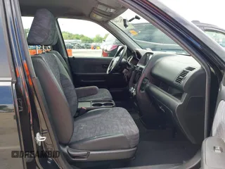 2003 Honda CR-V LX z VIN JHLRD78453C010850, wystawiony jako IAAI lot #42192990 z przebiegiem 134 649 mil mil oraz . Historia ofert i sprzedaży dostępna na DreamBid. Obrazek 5.