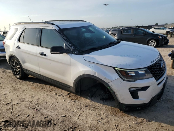2018 Ford Explorer Sport с VIN 1FM5K8GT1JGC57008, выставлен на аукционе Copart как лот 56192175 с пробегом 120 328 миль миль и Списание • Salvage title. История ставок и продаж доступна на DreamBid. Изображение 4.