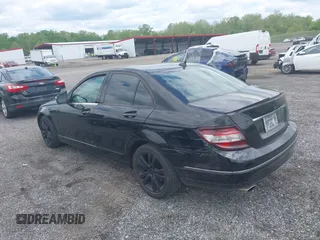 2009 Mercedes-Benz C 300 Sport z VIN WDDGF81X39F225925, wystawiony jako IAAI lot #42191409 z przebiegiem 130 069 mil mil oraz . Historia ofert i sprzedaży dostępna na DreamBid. Obrazek 3.