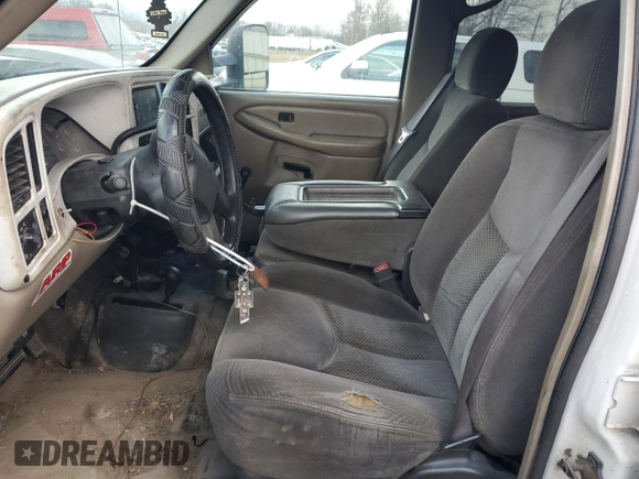 2004 Chevrolet Silverado 3500 DRW z VIN 1GCJK33104F120422, wystawiony jako Copart lot #78437134 z przebiegiem 277 609 mil mil oraz Szkoda całkowita • Salvage title. Historia ofert i sprzedaży dostępna na DreamBid. Obrazek 7.