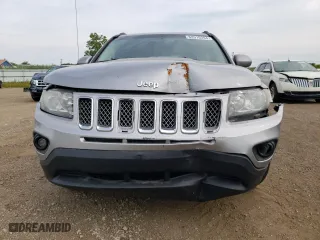2016 Jeep Compass High Altitude Edition with VIN 1C4NJDEB8GD637788, listed as a Copart auction lot 52401915 with 151,995 mi miles and Salvage Title. Bid and sale history available at carsss.com. Image 5.
