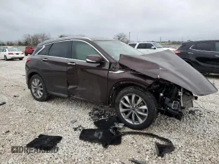 2020 Infiniti QX50 LUXE with VIN 3PCAJ5M11LF113446, listed as a Copart auction lot 39453573 with 22,141 mi miles. Bid and sale history available at carsss.com. Image 4.