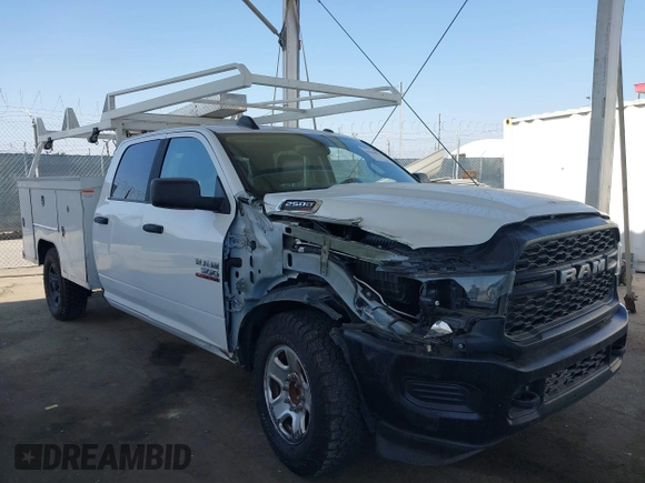 2020 Ram 2500 Tradesman with VIN 3C7WR4HJ2LG307824, listed as a IAAI auction lot 42555072 with 114,385 mi miles and . Bid and sale history available at DreamBid. Image 1.