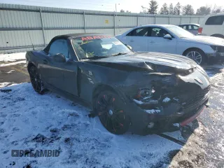 2017 FIAT 124 Spider Elaborazione Abarth z VIN JC1NFAEK2H0123795, wystawiony jako Copart lot #89278685 z przebiegiem 51 179 mil mil oraz Szkoda całkowita • Salvage title. Historia ofert i sprzedaży dostępna na DreamBid. Obrazek 4.