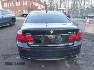 2015 BMW 7 Series 740Li xDrive with VIN WBAYF4C51FGS99074, listed as a IAAI auction lot 41222498 with 132,789 mi miles. Bid and sale history available at carsss.com. Image 16.
