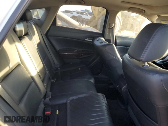 2010 Honda Crosstour EX-L z VIN 5J6TF2H53AL010216, wystawiony jako Copart lot #72386854 z przebiegiem 140 995 mil mil oraz Czysty tytuł • Clean title. Historia ofert i sprzedaży dostępna na DreamBid. Obrazek 10.