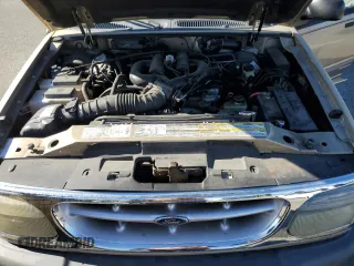 2001 Ford Explorer XLT with VIN 1FMZU63E01ZA13443, listed as a Copart auction lot 42386555 with 226,584 mi miles and Salvage title. Bid and sale history available at DreamBid. Image 13.