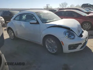 2018 Volkswagen Beetle SE with VIN 3VWJD7AT9JM728177, listed as a Copart auction lot 42438515 with 0 mi miles and Salvage Title. Bid and sale history available at carsss.com. Image 4.