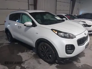 2018 Kia Sportage EX z VIN KNDPNCACXJ7472709, wystawiony jako IAAI lot #42404832 z przebiegiem 94 953 mil mil oraz . Historia ofert i sprzedaży dostępna na DreamBid. Obrazek 1.
