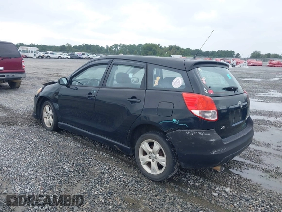 2004 Toyota Matrix Std with VIN 2T1KR32E44C207298, listed as a IAAI auction lot 40333656 with 176,428 mi miles. Bid and sale history available at carsss.com. Image 3.