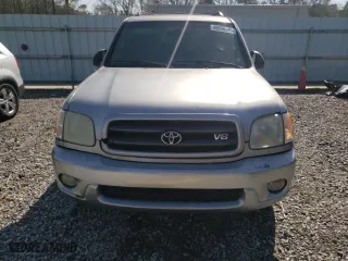 2004 Toyota Sequoia SR5 with VIN 5TDZT34A74S222489, listed as a Copart auction lot 49856345 with 215,728 mi miles and Clean Title. Bid and sale history available at carsss.com. Image 5.
