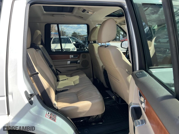 2016 Land Rover LR4 HSE with VIN SALAG2V64GA788481, listed as a Copart auction lot 51219085 with NaN miles and Clean Title. Bid and sale history available at carsss.com. Image 6.