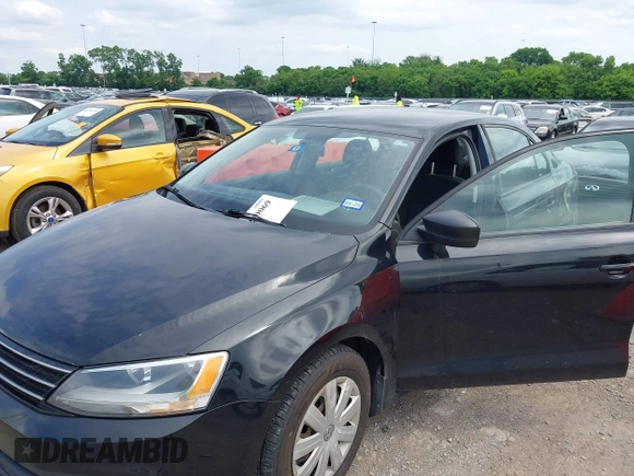 2015 Volkswagen Jetta S с VIN 3VW2K7AJ9FM281950, выставлен на аукционе IAAI как лот 42279069 с пробегом 125 528 миль миль и . История ставок и продаж доступна на DreamBid. Изображение 6.