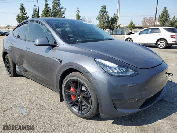 2023 Tesla Model Y Long Range with VIN 7SAYGDEE1PA061735, listed as a Copart auction lot 44200205 with 20,010 mi miles and Salvage Title. Bid and sale history available at carsss.com. Image 4.