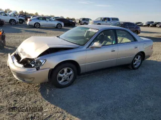 1998 Lexus ES 300 Luxury Sport Sdn with VIN JT8BF28G6W5019411, listed as a Copart auction lot 77497114 with 167,288 mi miles and Salvage Title. Bid and sale history available at carsss.com. Image 1.