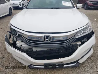 2017 Honda Accord Sport with VIN 1HGCR2F58HA106043, listed as a IAAI auction lot 42009231 with 95,948 mi miles. Bid and sale history available at carsss.com. Image 18.