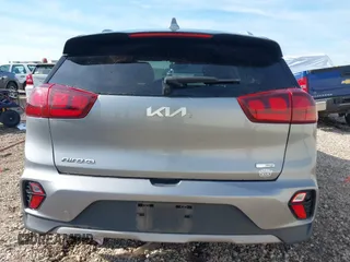 2022 Kia Niro LXS with VIN KNDCB3LC5N5512717, listed as a IAAI auction lot 41453629 with 94,756 mi miles. Bid and sale history available at carsss.com. Image 16.