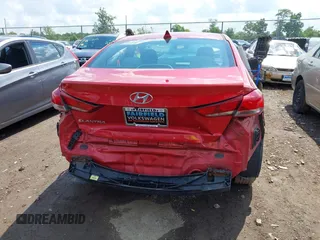 2017 Hyundai Elantra SE with VIN 5NPD84LF1HH033928, listed as a IAAI auction lot 42681713 with 87,632 mi miles and . Bid and sale history available at DreamBid. Image 16.