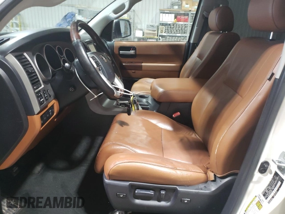 2014 Toyota Sequoia Platinum with VIN 5TDDW5G1XES105564, listed as a Copart auction lot 45019175 with 258,915 mi miles and Clean Title. Bid and sale history available at carsss.com. Image 7.