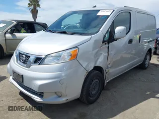 2015 Nissan NV200 SV with VIN 3N6CM0KN2FK720750, listed as a IAAI auction lot 42014352 with 206,616 mi miles. Bid and sale history available at carsss.com. Image 2.