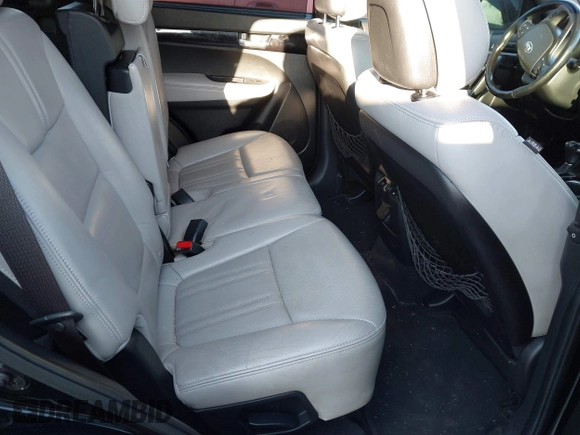 2014 Kia Sorento SX with VIN 5XYKW4A71EG540162, listed as a IAAI auction lot 41616809 with 175,041 mi miles. Bid and sale history available at carsss.com. Image 8.