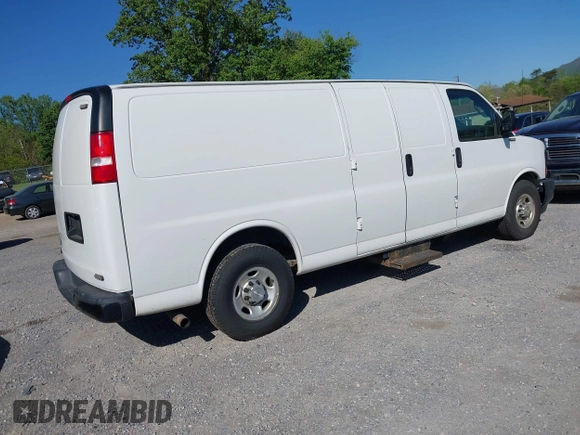 2017 Chevrolet Express Cargo with VIN 1GCZGHFF2H1117517, listed as a IAAI auction lot 42126231 with 289,653 mi miles and . Bid and sale history available at DreamBid. Image 4.