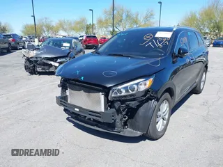 2018 Kia Sorento LX with VIN 5XYPG4A58JG394466, listed as a IAAI auction lot 41752084 with 91,053 mi miles and . Bid and sale history available at DreamBid. Image 2.