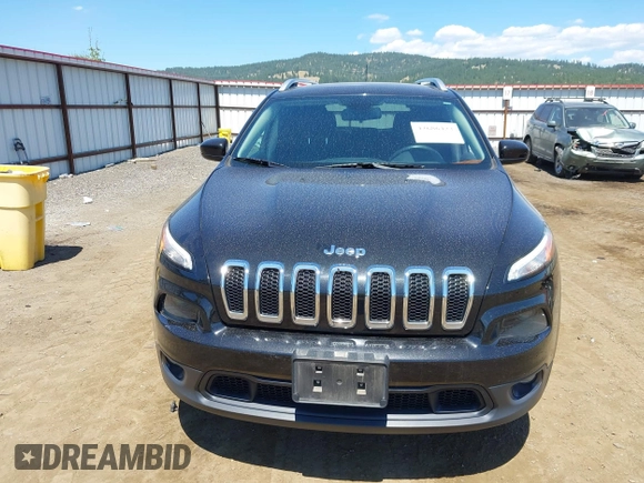 2016 Jeep Cherokee Latitude with VIN 1C4PJMCSXGW296586, listed as a IAAI auction lot 42686423 with 83,833 mi miles and . Bid and sale history available at DreamBid. Image 12.
