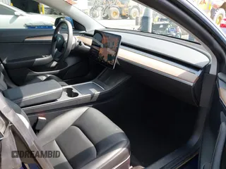 2021 Tesla Model 3 Performance with VIN 5YJ3E1EC1MF000961, listed as a IAAI auction lot 42110524 with 31,890 mi miles and . Bid and sale history available at carsss.com. Image 5.