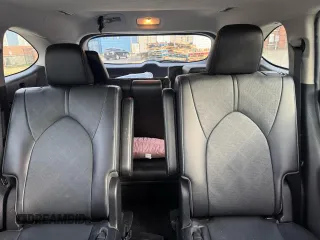 2022 Toyota Highlander Platinum z VIN 5TDFZRBH0NS226809, wystawiony jako Copart lot #51350925 z przebiegiem 25 146 mil mil oraz Czysty tytuł • Clean title. Historia ofert i sprzedaży dostępna na DreamBid. Obrazek 9.