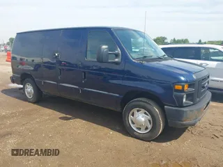 2011 Ford Econoline Cargo Commercial z VIN 1FTNE1EW8BDA58606, wystawiony jako IAAI lot #42710443 z przebiegiem 177 024 mil mil oraz . Historia ofert i sprzedaży dostępna na DreamBid. Obrazek 1.