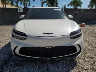 2023 Genesis GV60 Performance with VIN KMUKEDTB6PU017545, listed as a Copart auction lot 74197374 with 9,089 mi miles and Salvage Title. Bid and sale history available at carsss.com. Image 5.