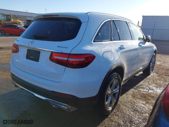 2018 Mercedes-Benz GLC with VIN WDC0G4KB6JV094059, listed as a IAAI auction lot 41759185 with 116,891 mi miles. Bid and sale history available at carsss.com. Image 4.