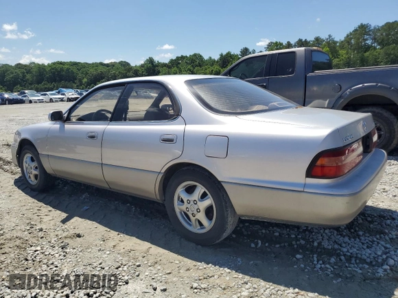 1996 Lexus ES 300 z VIN JT8BF12G6T0185858, wystawiony jako Copart lot #57978925 z przebiegiem 153 841 mil mil oraz Czysty tytuł • Clean title. Historia ofert i sprzedaży dostępna na DreamBid. Obrazek 2.