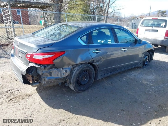2016 Nissan Altima 2.5 SR with VIN 1N4AL3AP1GN387220, listed as a IAAI auction lot 41555867 with 196,997 mi miles. Bid and sale history available at carsss.com. Image 4.