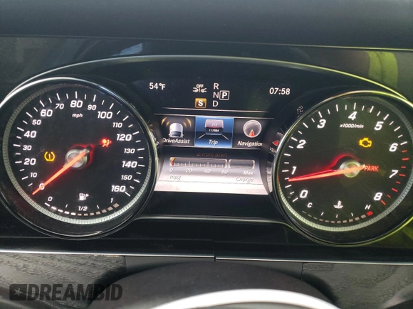 2019 Mercedes-Benz E-Class E 300 with VIN WDDZF4JB2KA646074, listed as a Copart auction lot 84917544 with 32,075 mi miles and Clean Title. Bid and sale history available at carsss.com. Image 12.