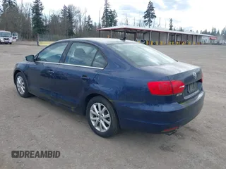 2013 Volkswagen Jetta Sedan SE w/Convenience/Sunroof with VIN 3VWDP7AJ7DM370519, listed as a IAAI auction lot 41896810 with 140,767 mi miles. Bid and sale history available at carsss.com. Image 3.