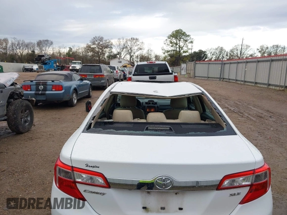 2014 Toyota Camry L with VIN 4T1BF1FK0EU358295, listed as a IAAI auction lot 41449827 with 154,490 mi miles. Bid and sale history available at carsss.com. Image 6.