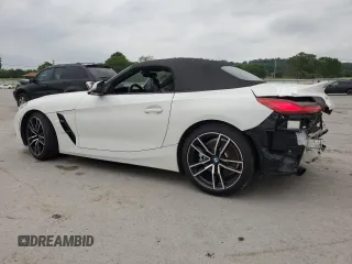 2019 BMW Z4 sDrive30i z VIN WBAHF3C51KWW31007, wystawiony jako Copart lot #57254935 z przebiegiem 36 514 mil mil oraz Szkody całkowita. Historia ofert i sprzedaży dostępna na DreamBid. Obrazek 2.