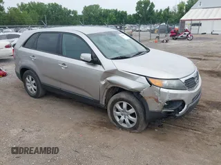 2013 Kia Sorento LX with VIN 5XYKT3A16DG419494, listed as a IAAI auction lot 42501875 with 152,100 mi miles and . Bid and sale history available at DreamBid. Image 1.