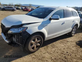 2015 Audi Q7 Premium z VIN WA1CGAFE0FD027289, wystawiony jako Copart lot #50384215 z przebiegiem 51 627 mil mil oraz Szkoda całkowita • Salvage title. Historia ofert i sprzedaży dostępna na DreamBid. Obrazek 1.