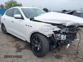 2017 Maserati Levante S z VIN ZN661YUS3HX224978, wystawiony jako IAAI lot #41808765 z przebiegiem Nie podano mil oraz . Historia ofert i sprzedaży dostępna na DreamBid. Obrazek 1.